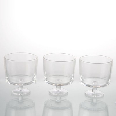 Big discount price home footed glass trifle glass bowls manufactory