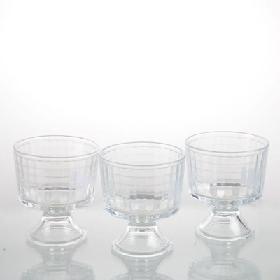 Transparent square glasses trifle bowl dessert